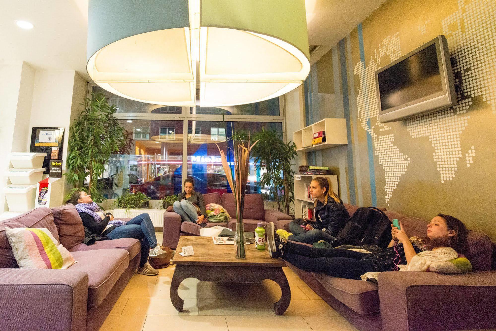 Wombats Hostel Vienna The Lounge Buitenkant foto